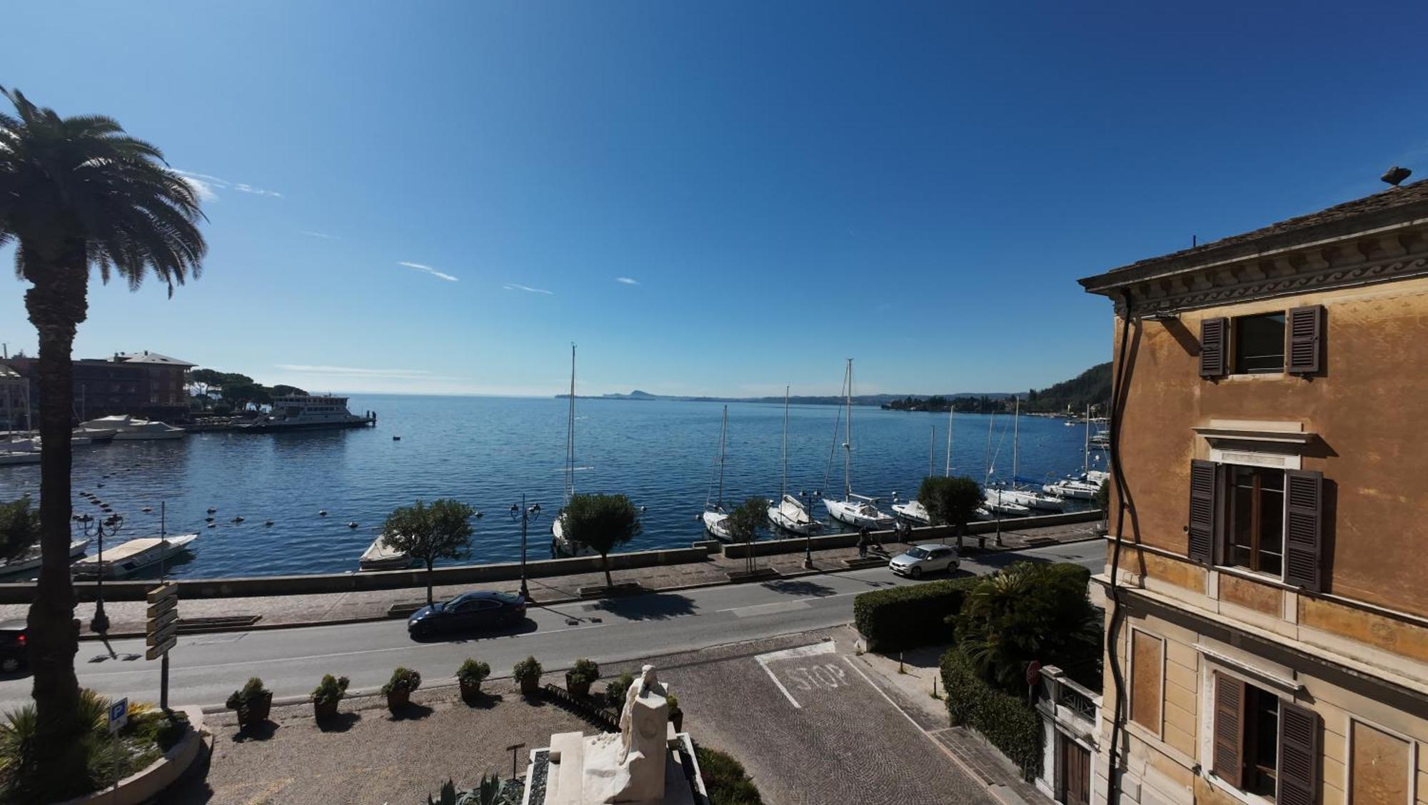 Appartamento Panorama Toscolano Maderno Exterior photo